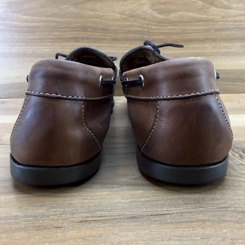 LL BEAN Camp Moc II Loafers Men 9.5 EE Handsewn Moccasins Casual Vacation Resort